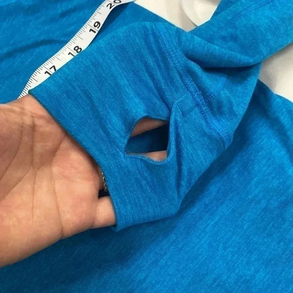 Brooks quarter zip - Picture 6 of 9